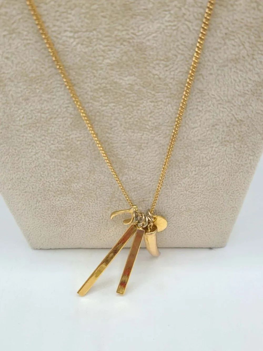 J Crew Gold Tone Charm Necklace Like New - Picture 11 of 11